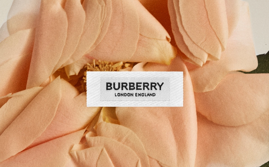 LIVESTREAM — Burberry Autumn/Winter 2020 Show LIVESTREAM — Burberry Autumn/Winter 2020 Show