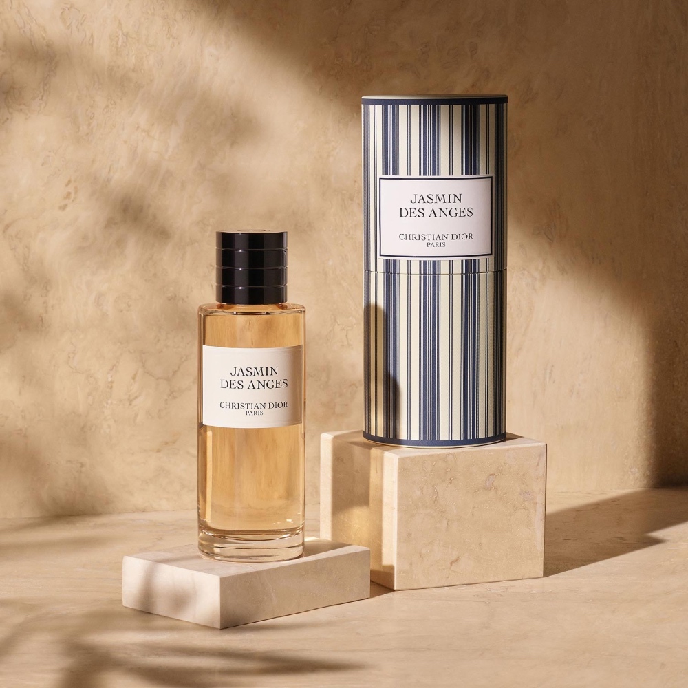 The New Scents of Summer Romance Fragrances