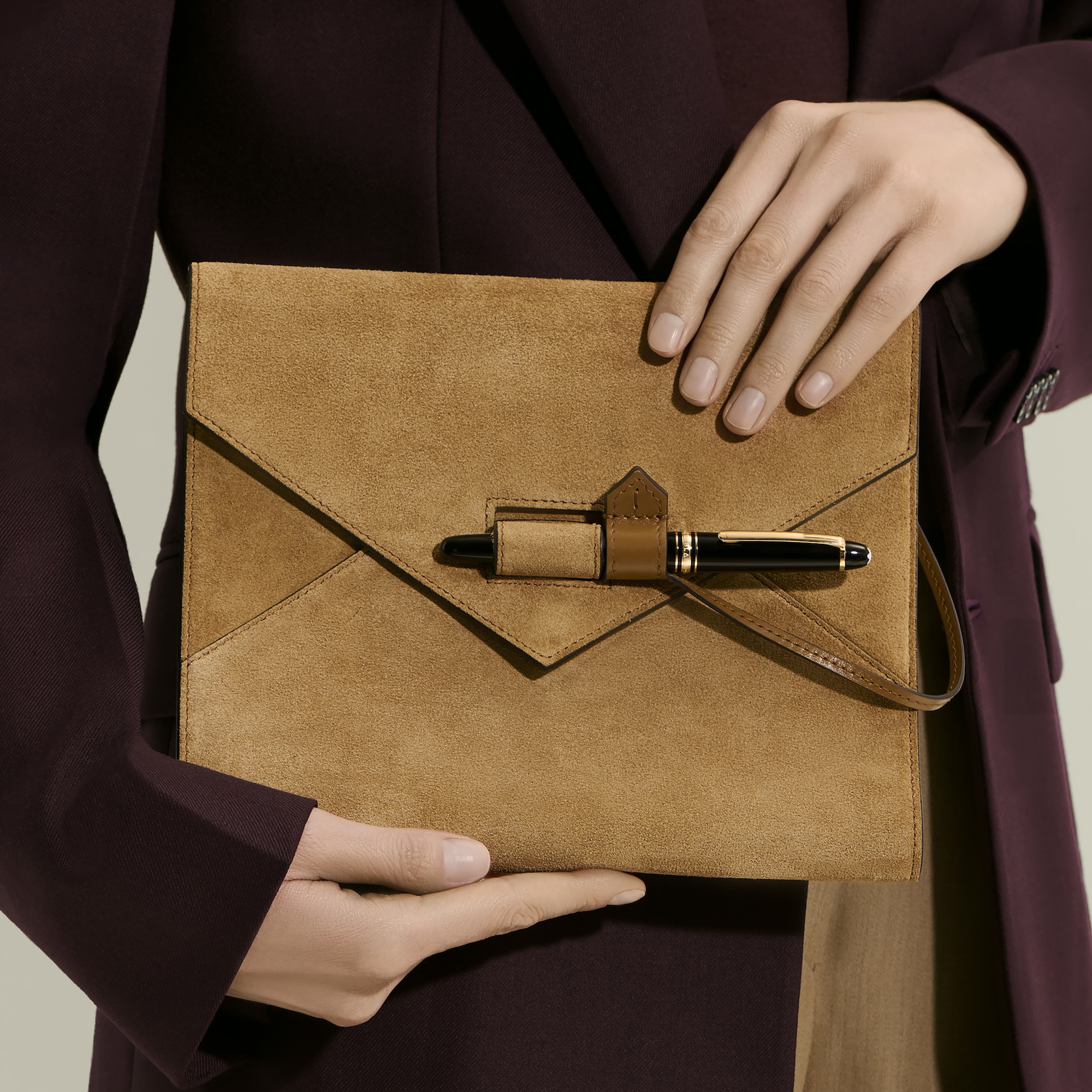 Fine montblanc まとめ Montblanc Is Designed For A World That Is Always Moving - Men's Folio